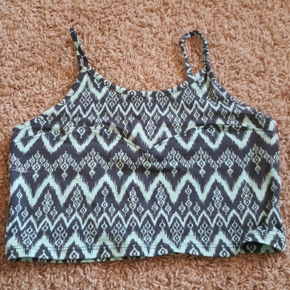 Crop top